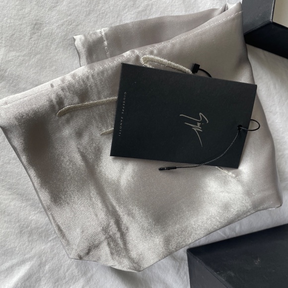 Giuseppe Zanotti shoes - Picture 5 of 5